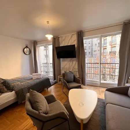 Studio Avenue Foch - Hala *